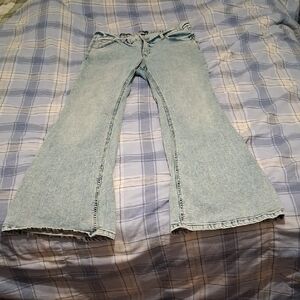 Light Acid Wash Jeans